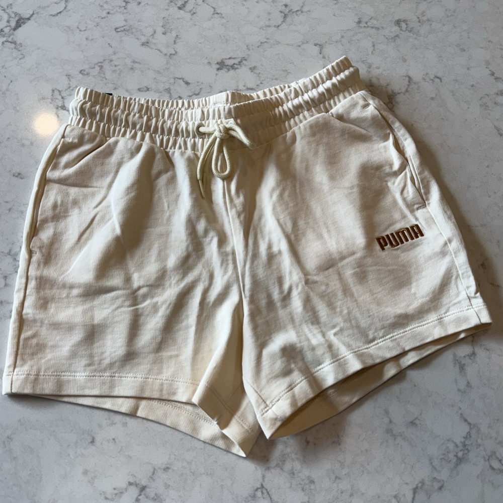 PUMA Women's Baby Training Shorts Eggnog/White XS